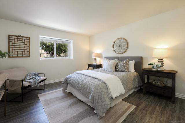 5033 Los Morros Way, Oceanside CA: https://media.crmls.org/mediaz/02e237ce-1ab6-4b7b-a814-4ac2d12b4341.jpg