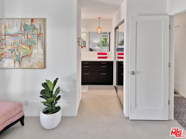 2235 E Paseo Gracia, Palm Springs CA: https://media.crmls.org/mediaz/02e31d19-bd78-43ac-b2a7-4d35197b6ec5.jpg