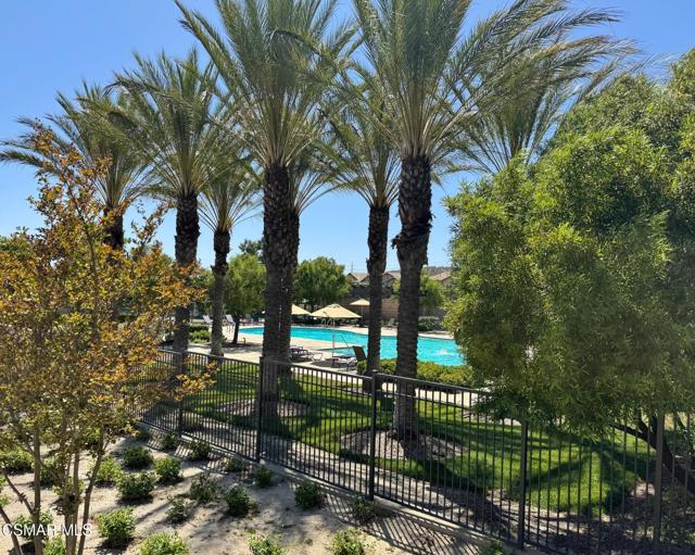 27636 Camellia Drive, Saugus CA: https://media.crmls.org/mediaz/02e3b686-cbae-47e4-b2e7-0763c61e0c3f.jpg