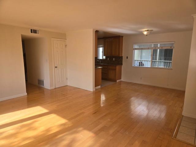 308 Torino Drive, San Carlos CA: https://media.crmls.org/mediaz/02e3eec0-5086-4b44-91fc-5f93bd0866f2.jpg