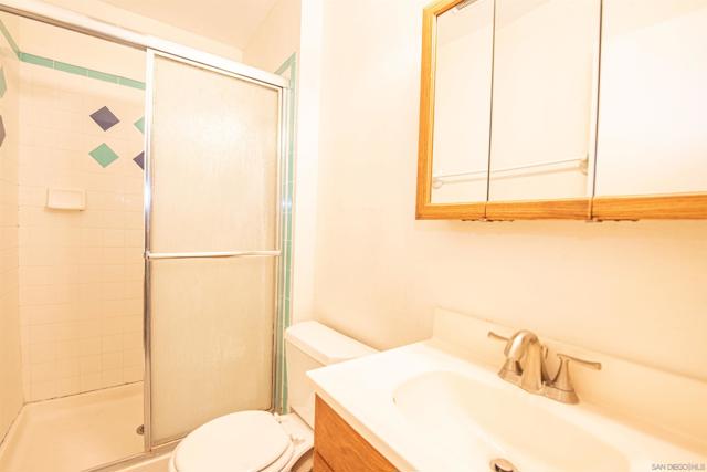 14728 Jeff Park Lane, Poway CA: https://media.crmls.org/mediaz/02e49ac7-ef82-41f4-a38b-98e45fdd53c3.jpg