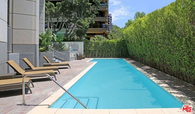 10776 Wilshire Boulevard, 301 photo 6