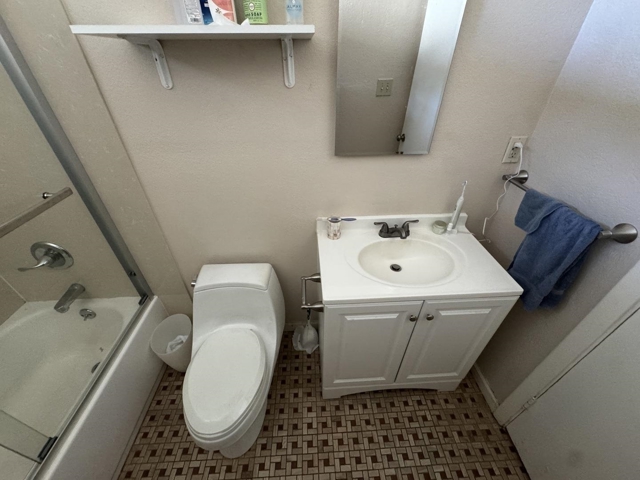 Image 10 of 14 For 2031 Lee Ave