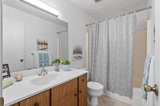 Image 23 of 27 For 2462 Bayshore Road 6