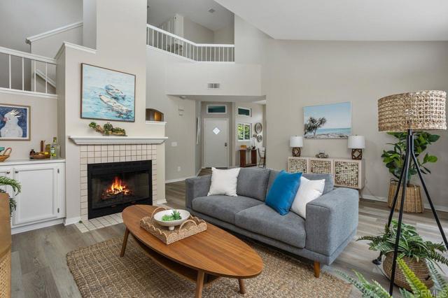 Detail Gallery Image 12 of 44 For 203 Triton Cir, Encinitas,  CA 92024 - 3 Beds | 2/1 Baths