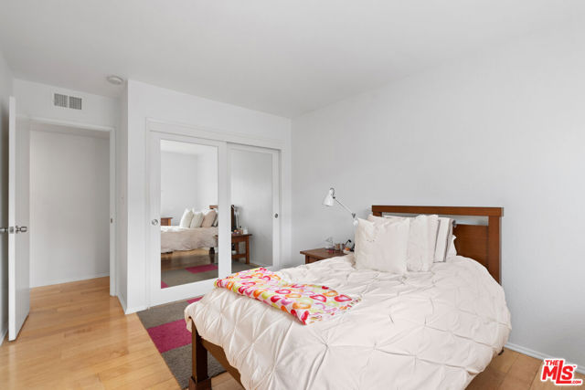 2016 Euclid Street, Santa Monica CA: https://media.crmls.org/mediaz/02e88642-772d-4770-bb0f-98b19a9df5b6.jpg