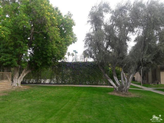 47395 Monroe Street, Indio CA: https://media.crmls.org/mediaz/02e96e9a-9d3a-40ca-a228-d9f4f26cbdb6.jpg