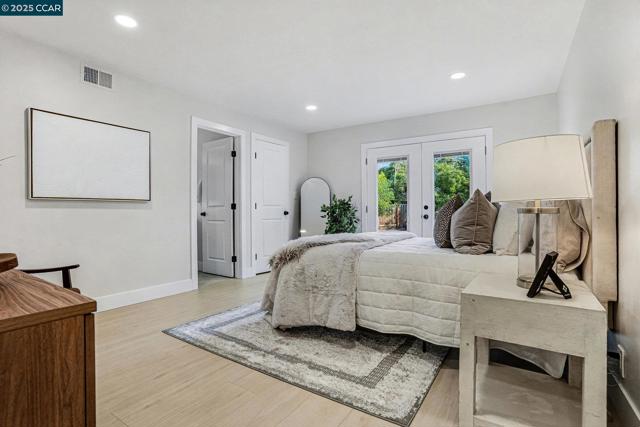 1053 Arkell Rd, Walnut Creek CA: https://media.crmls.org/mediaz/02e9e6c4-99cf-493d-9b57-a50fb8eecb86.jpg