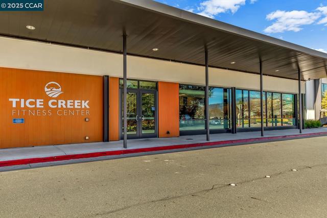 2155 Cactus Ct, Walnut Creek CA: https://media.crmls.org/mediaz/02e9f840-a178-45cf-af72-7251901c49dd.jpg