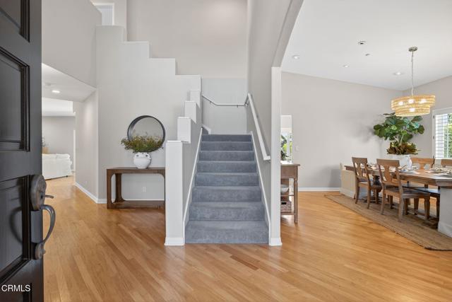 115 Cleveland Court, Ventura CA: https://media.crmls.org/mediaz/02ea72bb-7ee8-4403-8595-4152f5326c77.jpg
