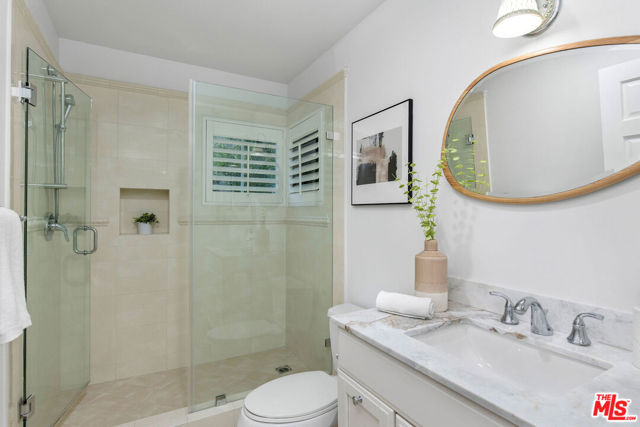 10523 Selkirk Lane, Los Angeles CA: https://media.crmls.org/mediaz/02ebc1b1-f7a9-4144-846f-f78c317b2ede.jpg