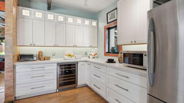 901 S Calle Tomas, Palm Springs CA: https://media.crmls.org/mediaz/02ec04b0-549d-4229-81a8-5324c2ce4993.jpg