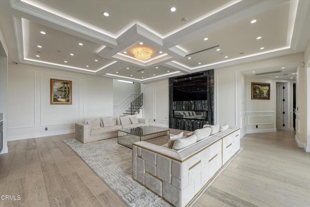 780 Greenridge Drive, La Canada Flintridge CA: https://media.crmls.org/mediaz/02ecc930-c969-4b35-9c1f-2344c564f29f.jpg
