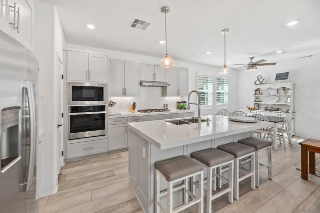 Image 16 of 37 For 15447 Van Lodensteyn Way