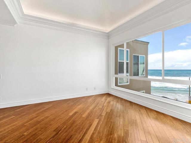 Detail Gallery Image 16 of 36 For 901 S Pacific St #302,  Oceanside,  CA 92054 - 3 Beds | 2/1 Baths