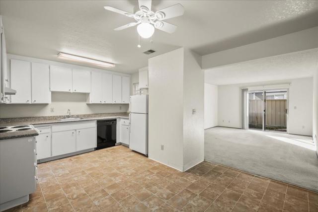 Image 8 of 37 For 3886 Mulberry Drive