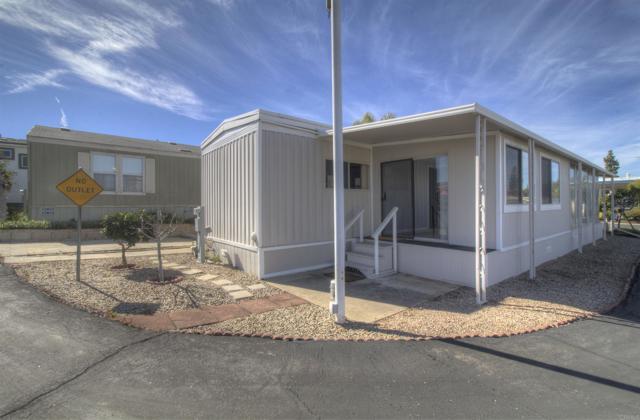 211 N Citrus Avenue, Escondido CA: https://media.crmls.org/mediaz/02ed7002-f38e-4391-80d6-16cf2d6c27f0.jpg