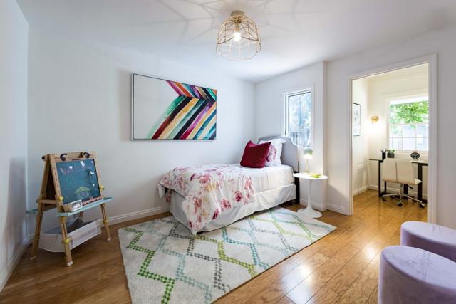 448 Felton Drive, Menlo Park CA: https://media.crmls.org/mediaz/02eeff06-75bd-4929-8b72-93a953135c25.jpg