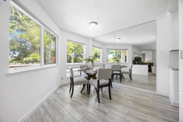 21228 Gary Dr, Hayward CA: https://media.crmls.org/mediaz/02f05764-c80b-4227-88ae-0b82c21453ef.jpg