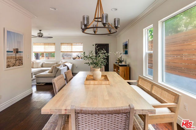 1774 Washington Way, Venice CA: https://media.crmls.org/mediaz/02f0eb8c-dc7d-4789-943c-09a0c7a35033.jpg