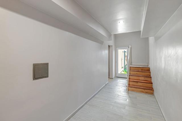 3119 Oak Knoll Drive, Redwood City CA: https://media.crmls.org/mediaz/02f1c65e-6ead-4a5c-aecd-d88d30b2bb49.jpg