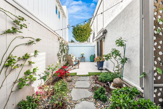 Detail Gallery Image 24 of 51 For 909 Olive Ave, Coronado,  CA 92118 - 2 Beds | 2 Baths