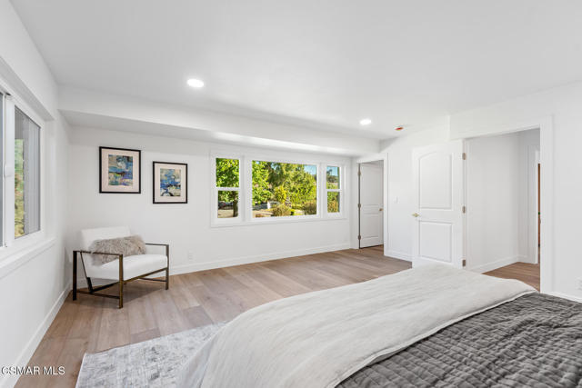 1251 Calle Las Casas, Thousand Oaks CA: https://media.crmls.org/mediaz/02f4da2d-d957-4484-b583-c96349074115.jpg