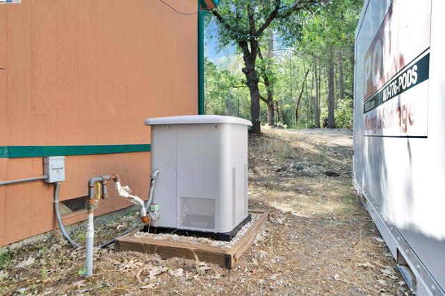 13567 Raccoon Mountain Rd, Grass Valley CA: https://media.crmls.org/mediaz/02f50dc9-4367-4b47-ac05-659955b1dd59.jpg