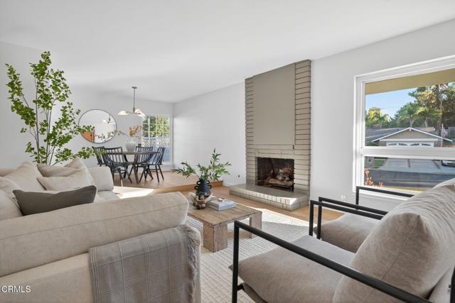 111 Donnick Avenue, Thousand Oaks CA: https://media.crmls.org/mediaz/02f5c4af-dc8e-45c9-84d5-754234289b1e.jpg