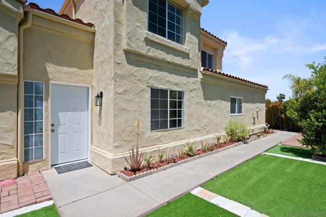 1669 Lisbon Pl, Escondido CA: https://media.crmls.org/mediaz/02f5deed-49f8-43fb-a769-31f264318a7f.jpg