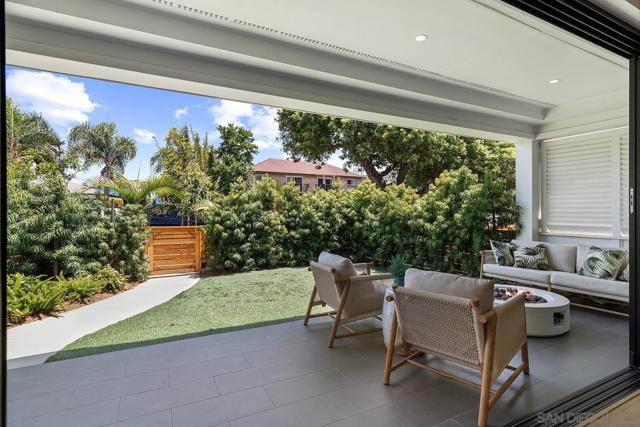 924 D Avenue, Coronado CA: https://media.crmls.org/mediaz/02f5e0a3-ae21-4ed0-bbf0-c1d8e1ea0515.jpg