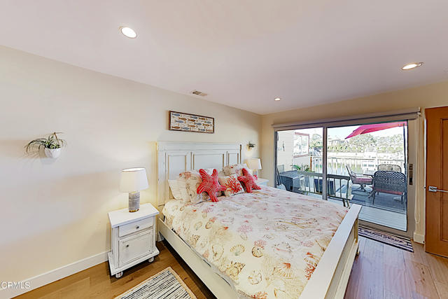 4531 Costa De Oro, Oxnard CA: https://media.crmls.org/mediaz/02f68b03-a307-4228-b721-8b8411bbbb8f.jpg