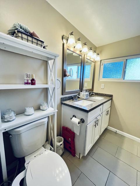 449 Worthington Street, Spring Valley CA: https://media.crmls.org/mediaz/02f6b55b-b227-4652-aa0e-6827a2f15562.jpg