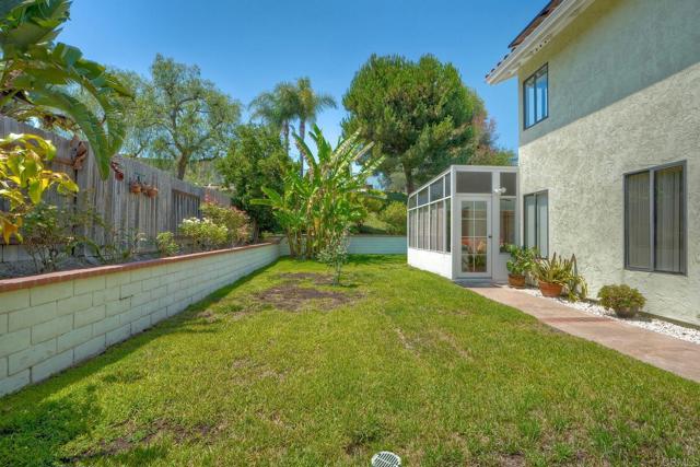 904 Robinwood Drive, Oceanside CA: https://media.crmls.org/mediaz/02f6f6e5-ee8c-4332-8680-3fe5f0f21421.jpg