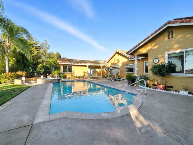 3097 High Meadow Ln, San Jose CA: https://media.crmls.org/mediaz/02f79f0a-282c-46f0-b72d-35f0fd906b4f.jpg
