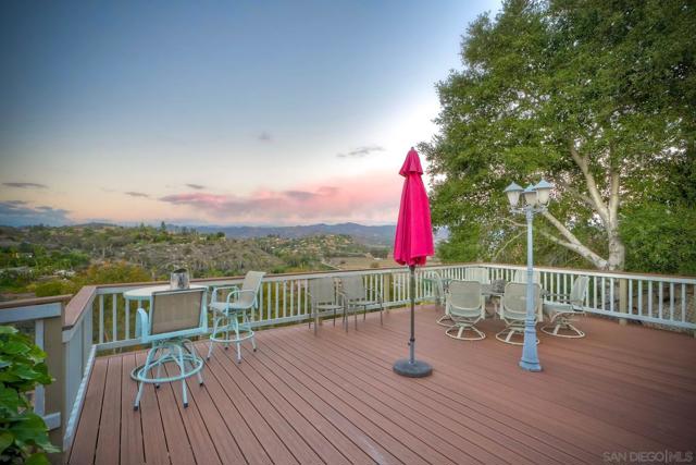 2848 Sunset Hills, Escondido CA: https://media.crmls.org/mediaz/02f7debb-450f-4166-a9a6-21a83fd6e03e.jpg