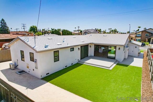 1149 Connecticut, Imperial Beach CA: https://media.crmls.org/mediaz/02f9d413-1253-48b3-988f-9640a72638c0.jpg