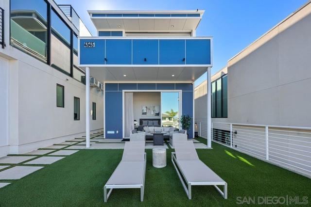 4545 Newport Ave, San Diego CA: https://media.crmls.org/mediaz/02f9f39a-9cfe-46ec-937c-1dd798941f22.jpg