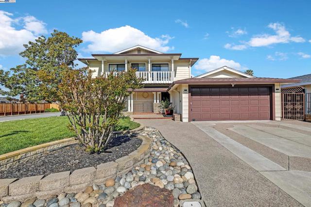 5645 Lemke Pl, Fremont CA: https://media.crmls.org/mediaz/02fb22b5-c645-4ac6-89d1-a5fd87b0e74d.jpg