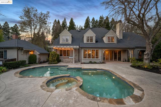 21 Samantha Dr, Lafayette CA: https://media.crmls.org/mediaz/02fb3a88-d632-4ee2-a5f7-3e9f2f5df972.jpg