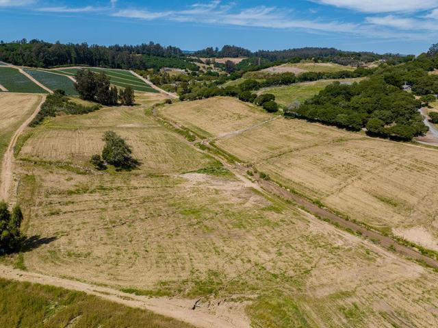 0 Sill Road, Royal Oaks CA: https://media.crmls.org/mediaz/02fb4d8c-b65a-42ec-80f1-5f2ee9b7d8d9.jpg