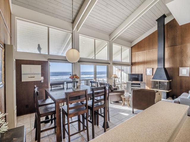 753 The Shoreline, La Selva Beach CA: https://media.crmls.org/mediaz/02fbc417-9c1a-4329-94ed-212da5df46d4.jpg