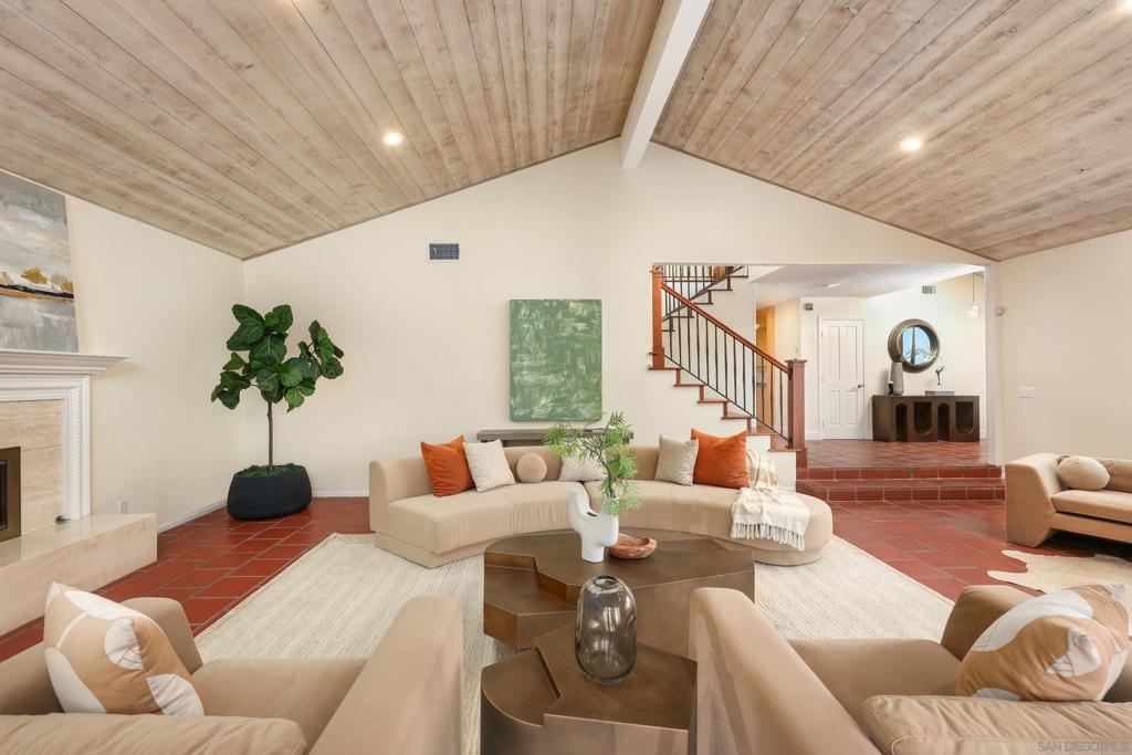 2065 Soledad Avenue - photo 12