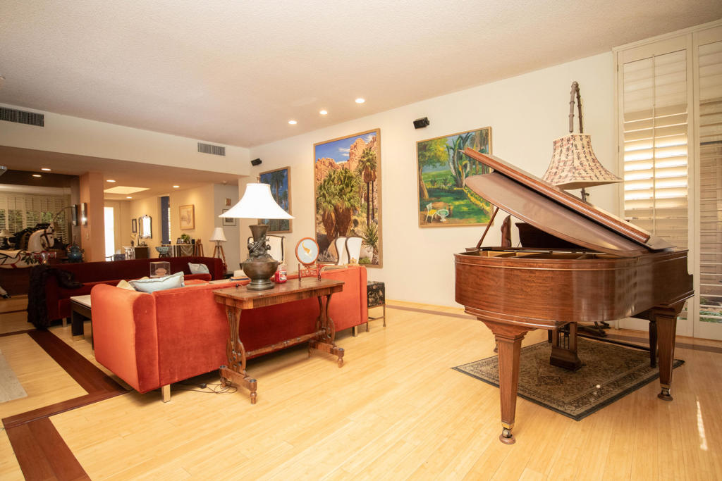 MLS #219137058DA image #5