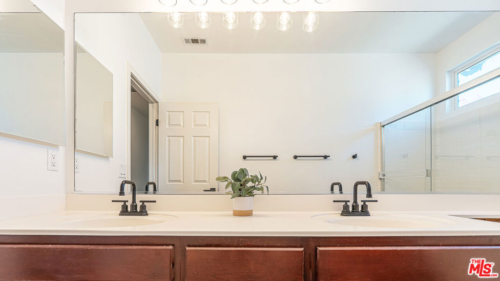 MLS #25615985 image #15