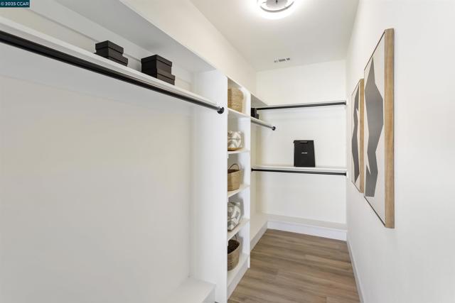 2559 Romley Ln, Alamo CA: https://media.crmls.org/mediaz/02fd8bb0-5c38-4acb-8af5-68405edb6883.jpg