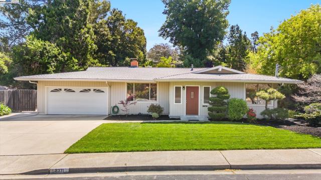 2371 Mallard Dr, Walnut Creek CA: https://media.crmls.org/mediaz/02fdb7af-e998-4591-9d56-878f4ddb9ec6.jpg