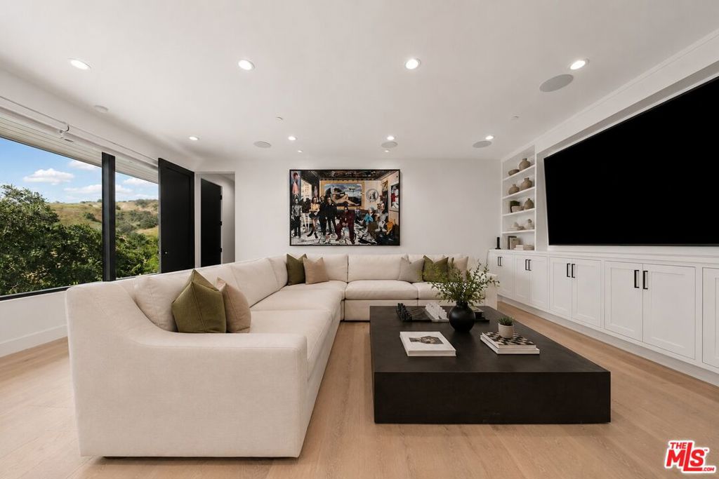 MLS #26960529 image #50