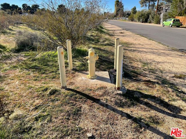 12399 E AVE V-12, Pearblossom CA: https://media.crmls.org/mediaz/02fe754f-482e-43ff-936c-9399d88ae1ee.jpg