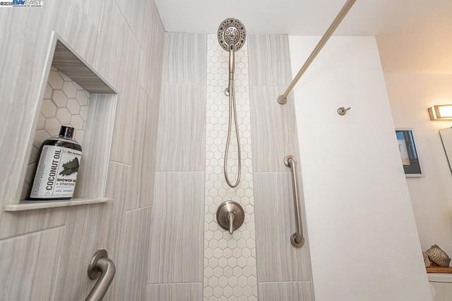 32409 Elizabeth Way, Union City CA: https://media.crmls.org/mediaz/02ff76e3-ade9-4460-8040-17f7039a5e25.jpg